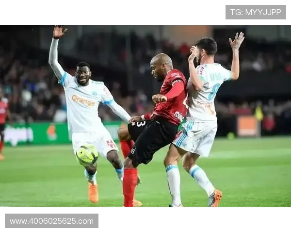 足球比赛中的攻守平衡与战术配合